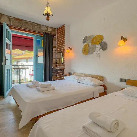 Tetka Otel *
