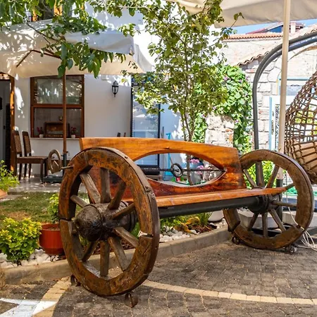 Otel Tetka *