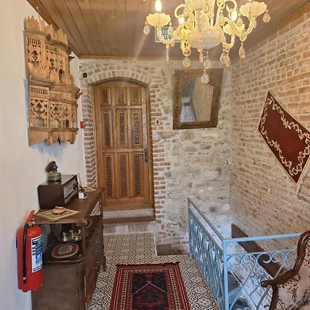 Tetka Otel Ayvalı